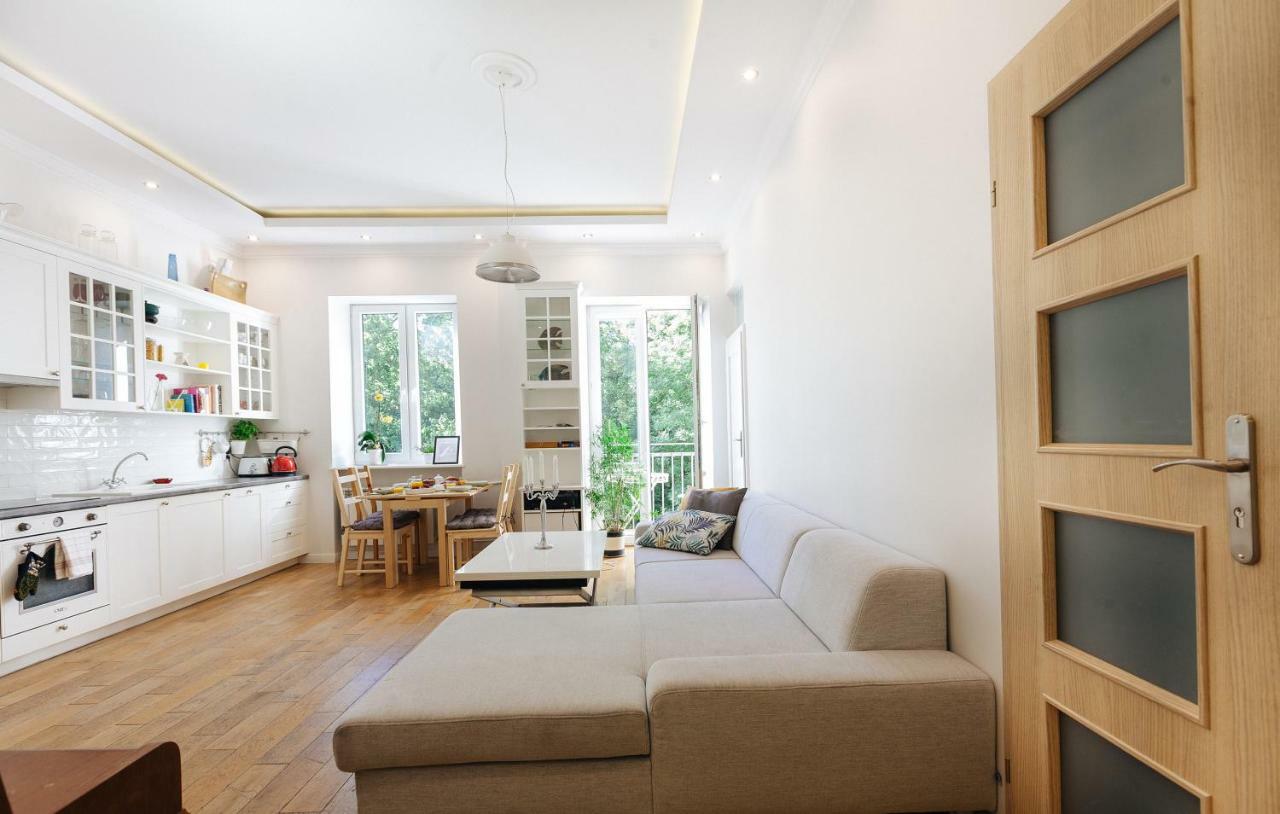 Warsaw Concierge Traveller'S Nest Wspolna Apartment ภายนอก รูปภาพ
