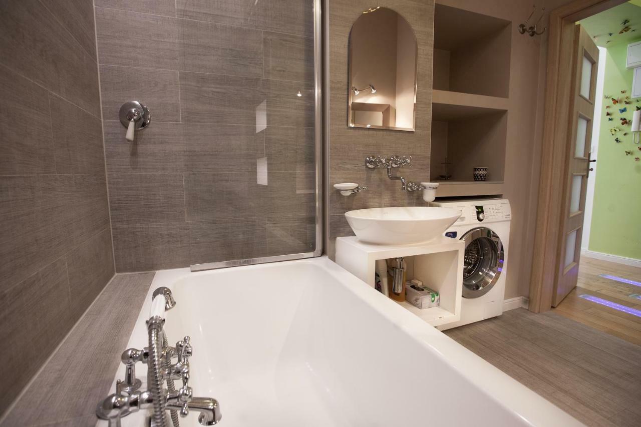 Warsaw Concierge Traveller'S Nest Wspolna Apartment ภายนอก รูปภาพ